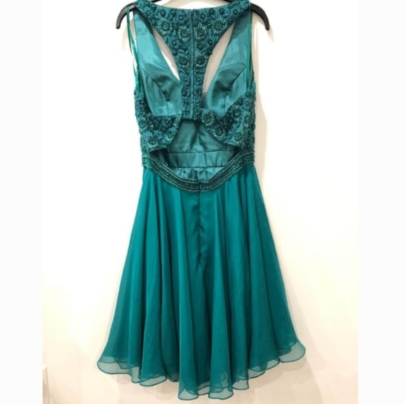 Sherri Hill Size 4 green handbead dress for any occasion. - Picture 4 of 9